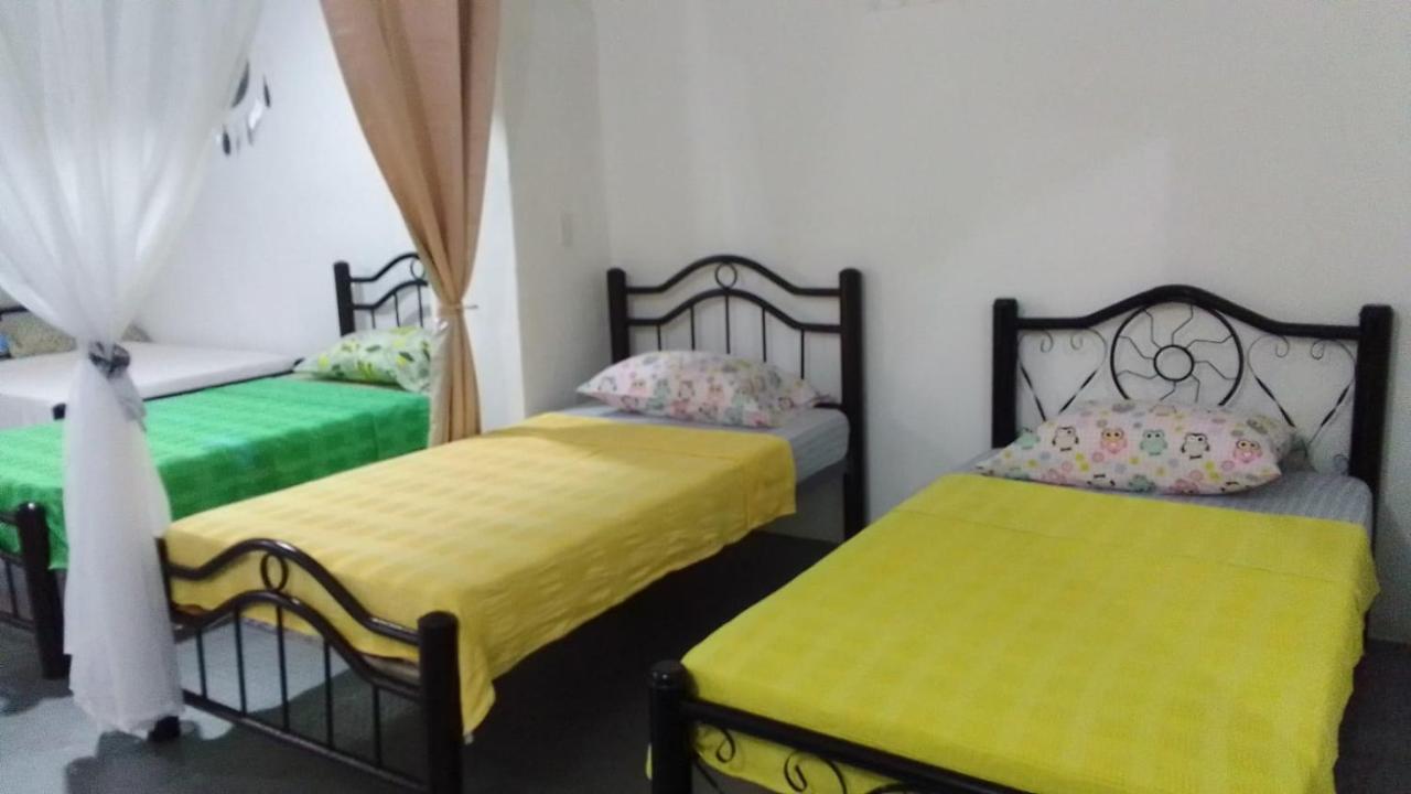 קאלי Helena Hostel מראה חיצוני תמונה