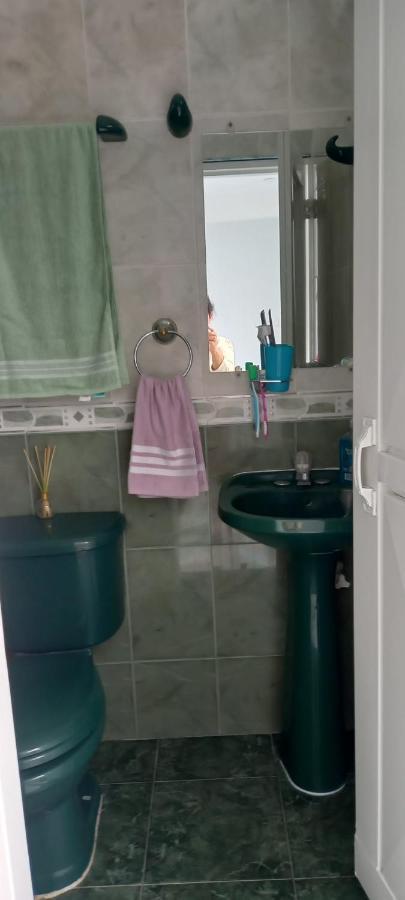 קאלי Helena Hostel מראה חיצוני תמונה