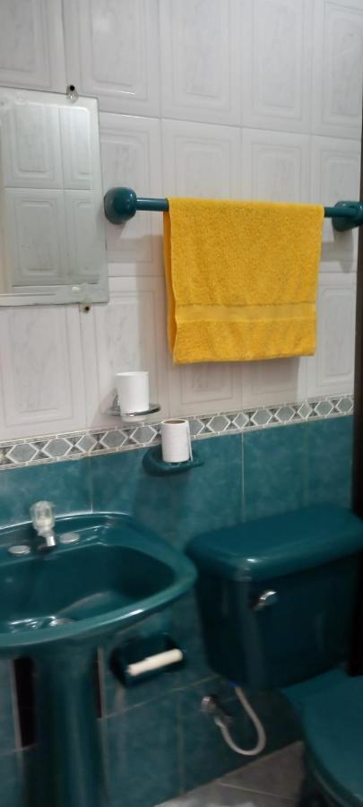 קאלי Helena Hostel מראה חיצוני תמונה