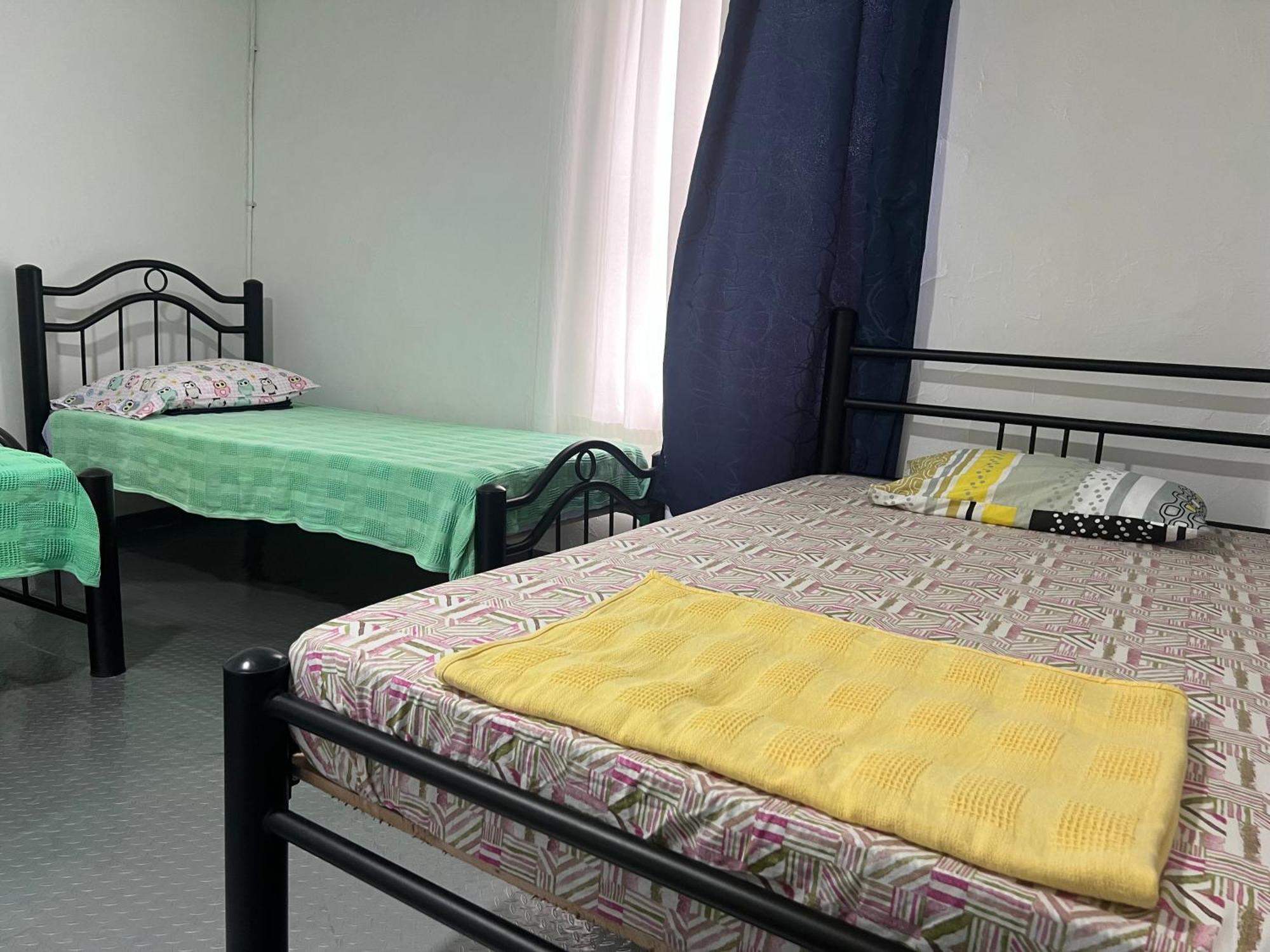 קאלי Helena Hostel מראה חיצוני תמונה